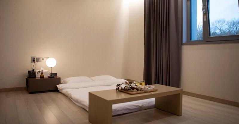 Centro Hotel Chilgok Esterno foto